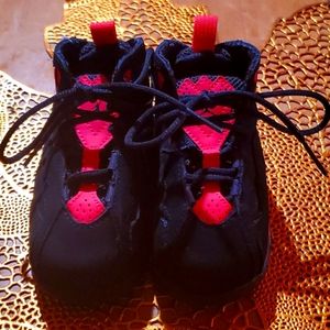 Jordan's toddler shoes size 5